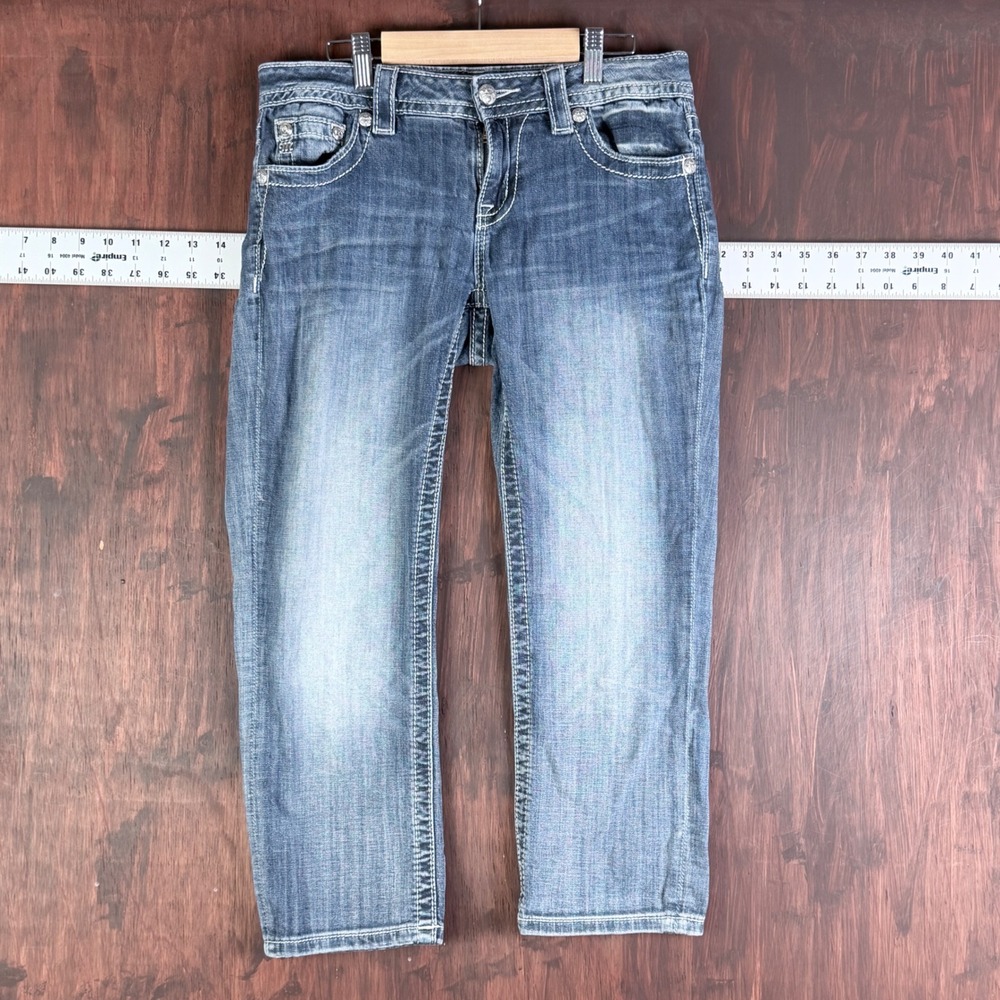 Miss Me Relaxed Cuffed Capri Jeans Medium Wash Embellished JP8240P Size 27‎